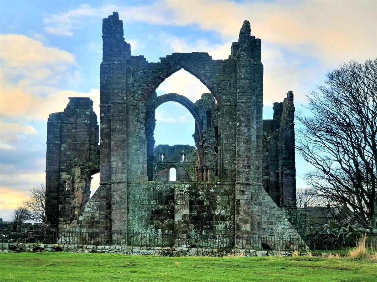 Holy Island of Lindisfarne The Ship Inn المظهر الخارجي الصورة
