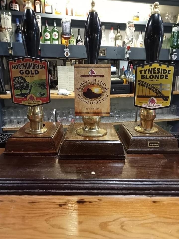 Holy Island of Lindisfarne The Ship Inn المظهر الخارجي الصورة